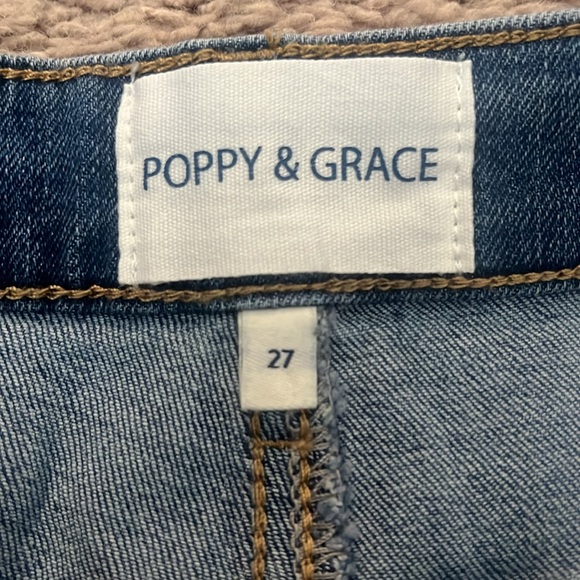Poppy & Grace Daisy Embroidered Denim Shorts Size 27 NWT - Picture 2 of 6
